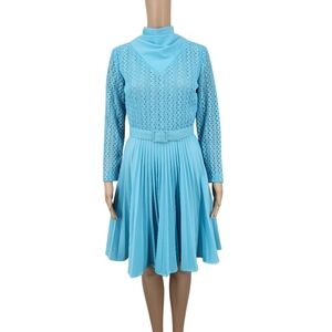 Mary Dobbs Original Vintage 60s Hostess Dress Zigzag Lace Bodice Pleated Skirt